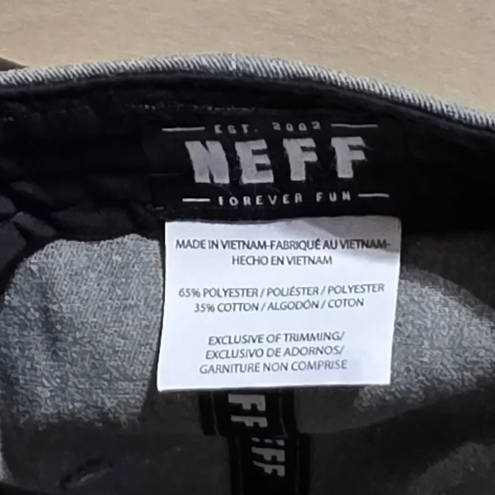 Neff men's snapback hat heather gray with black & white logo